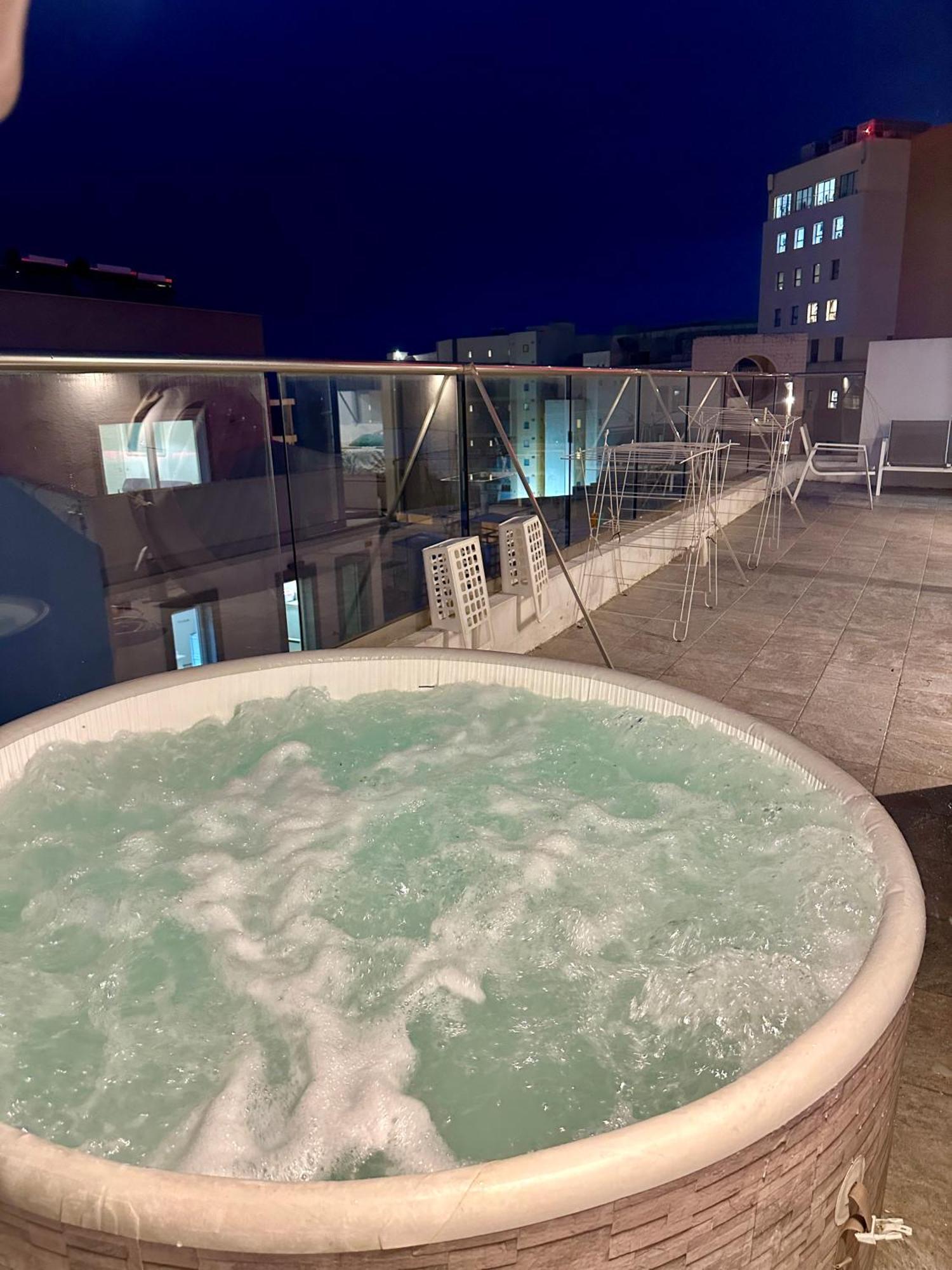 Paceville Sea View Penthouse With Jacuzzi! San Ġiljan Extérieur photo