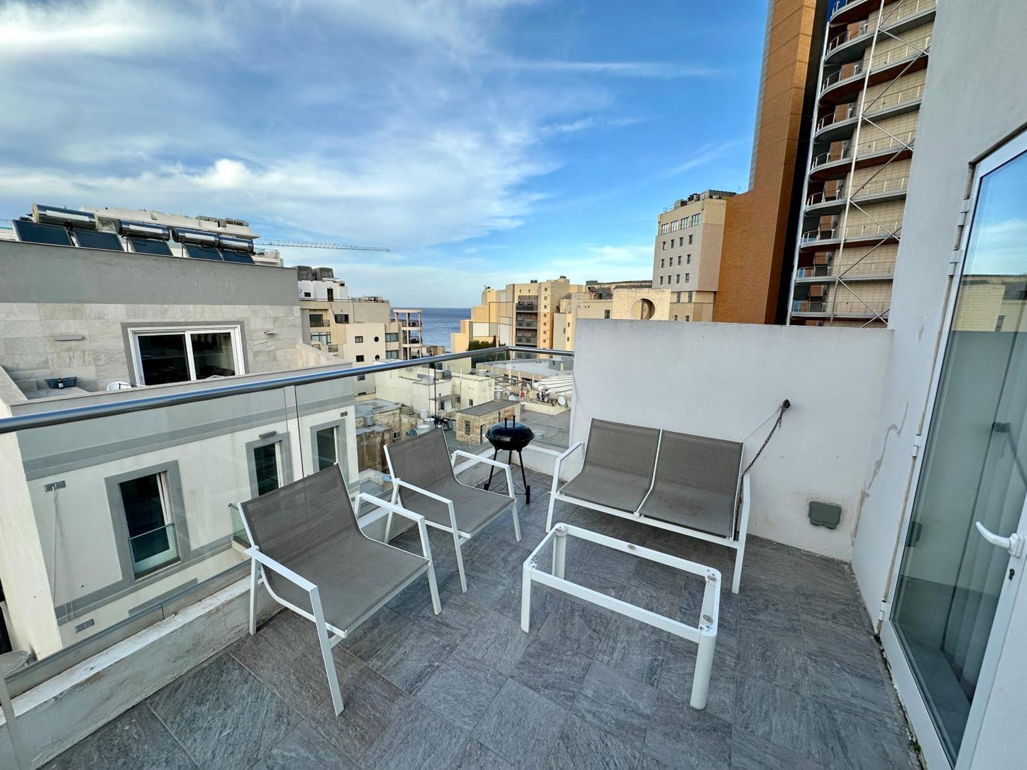 Paceville Sea View Penthouse With Jacuzzi! San Ġiljan Extérieur photo